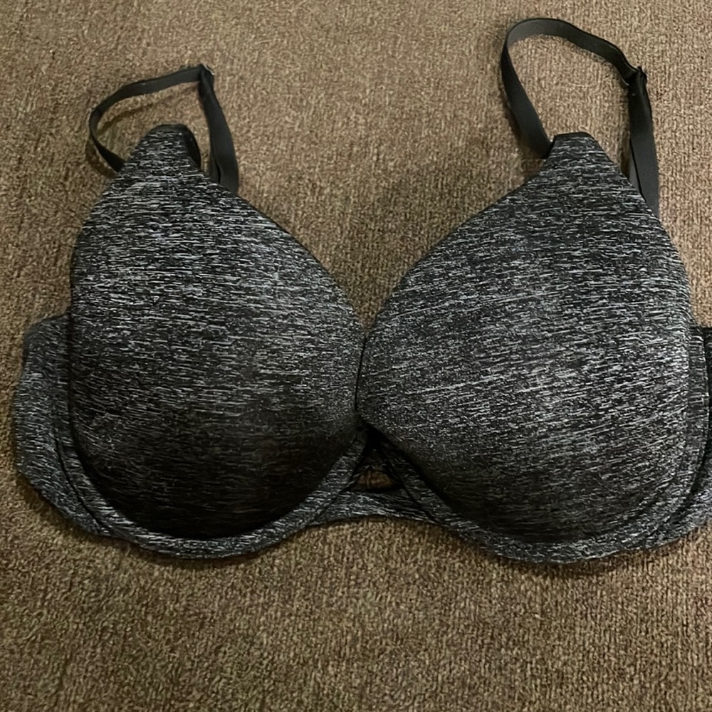 Victoria’s Secret perfect shape 32D